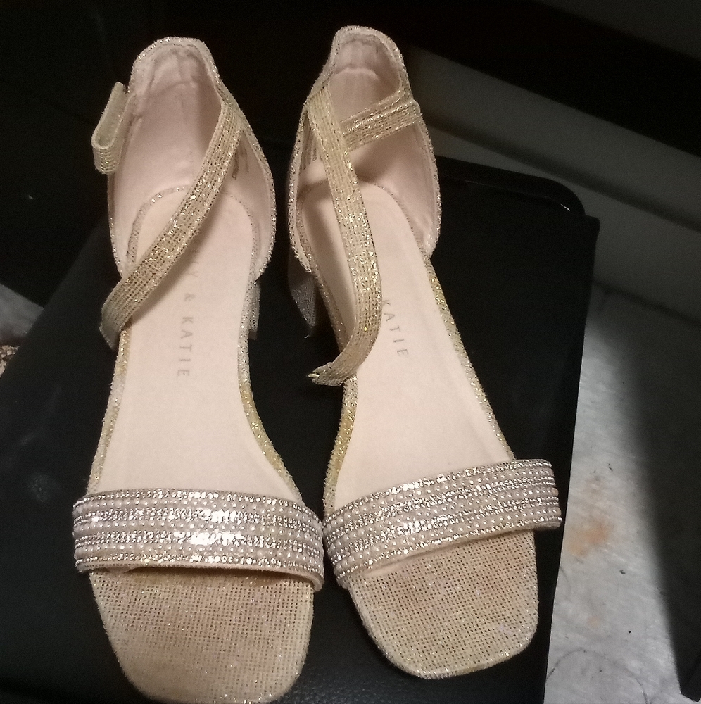 H&M Gold Dress Shoes with Rhinestone Embellishments